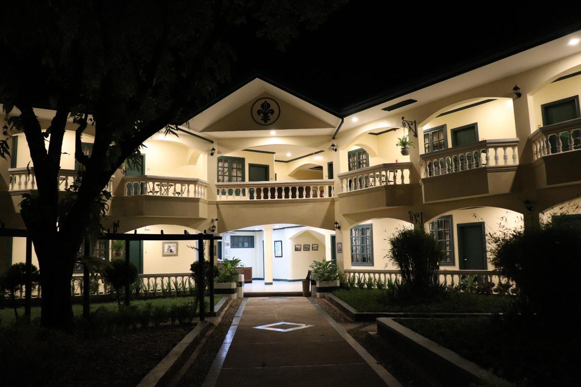 La Planta Hotel And Restaurant, Inc. Bais Exterior photo