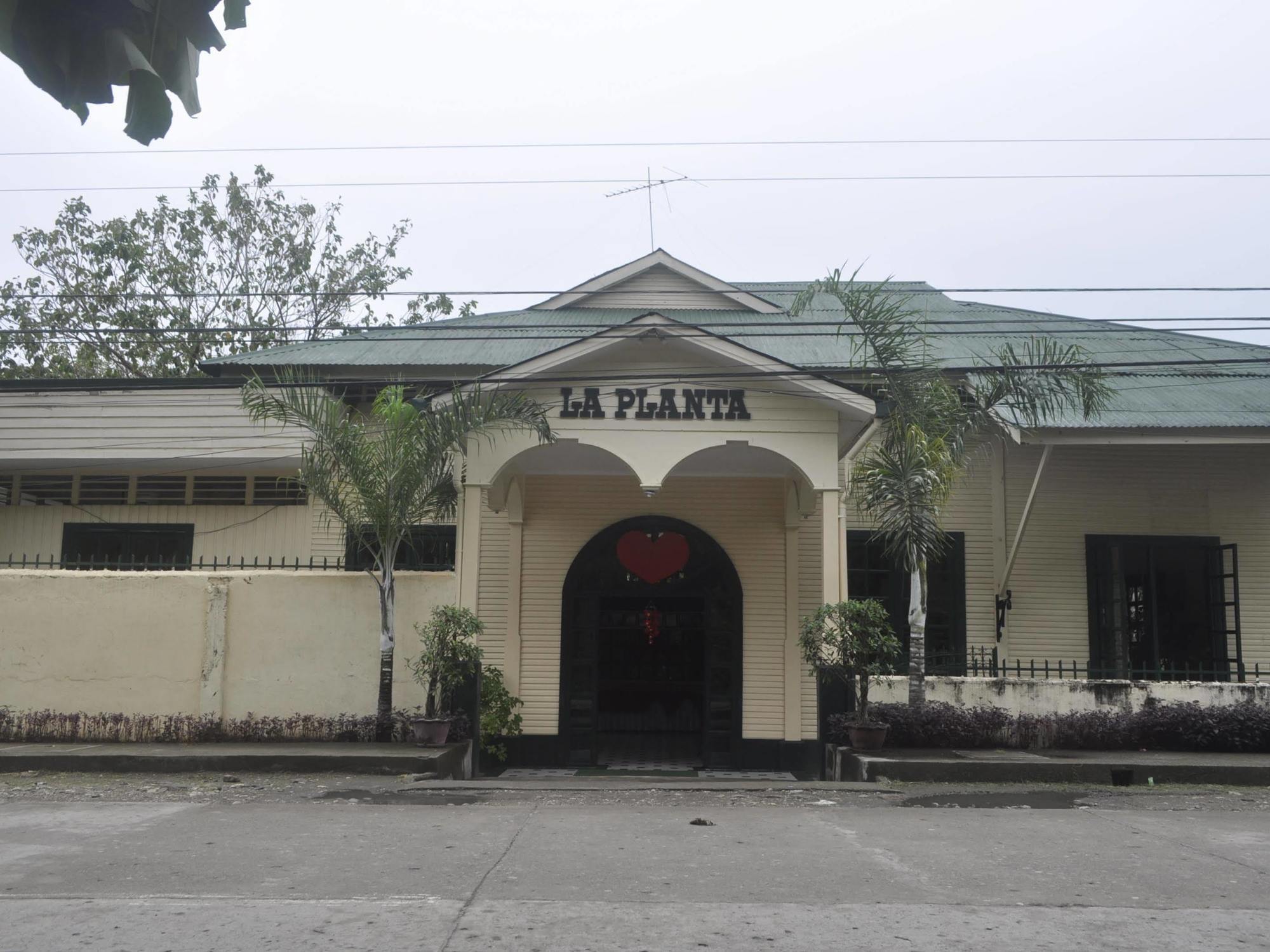 La Planta Hotel And Restaurant, Inc. Bais Exterior photo